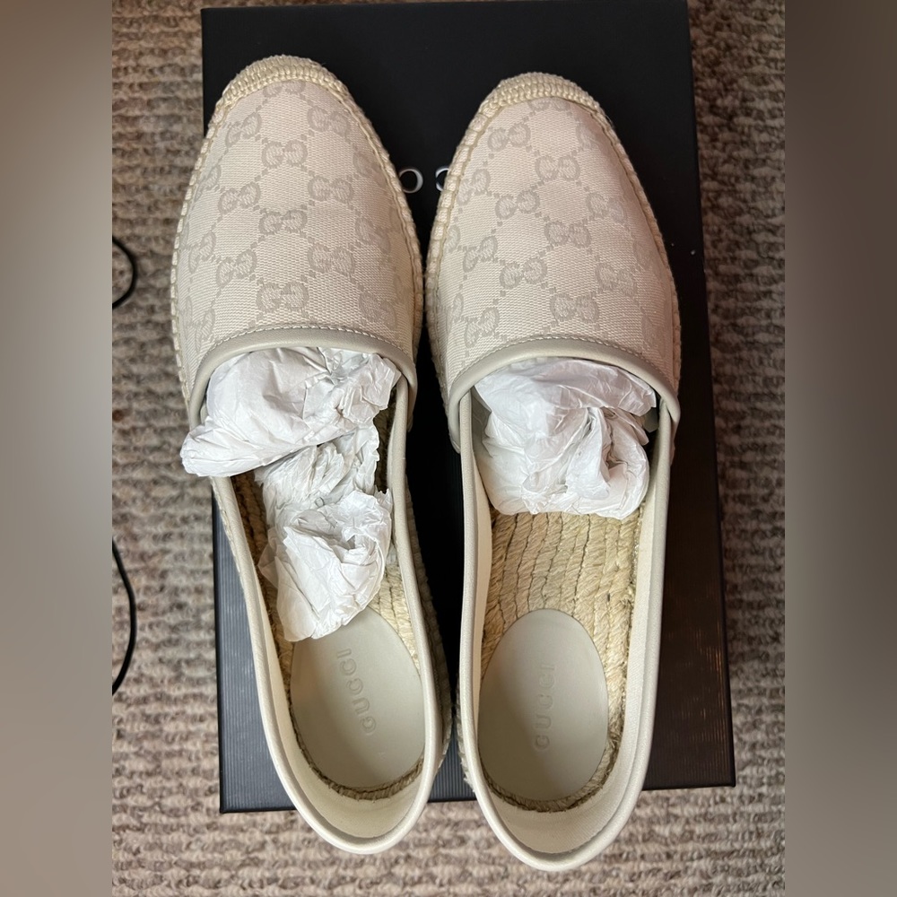 Brand New Gucci espadrilles